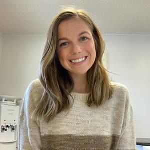 Meet your Posher, Ella